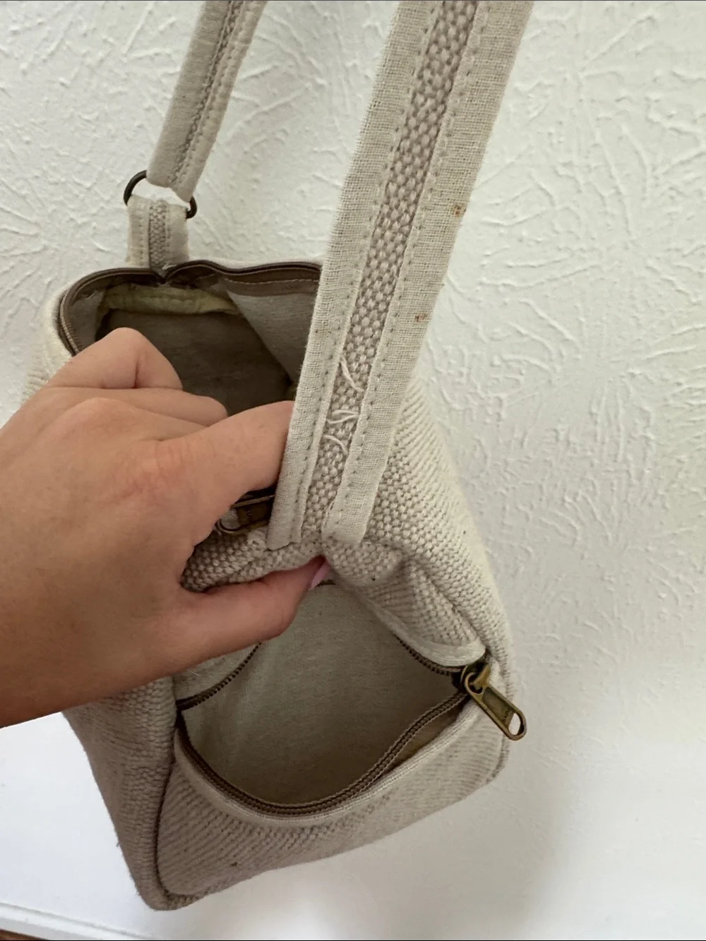 Hemp Canvas Crossbody Bag in Natural